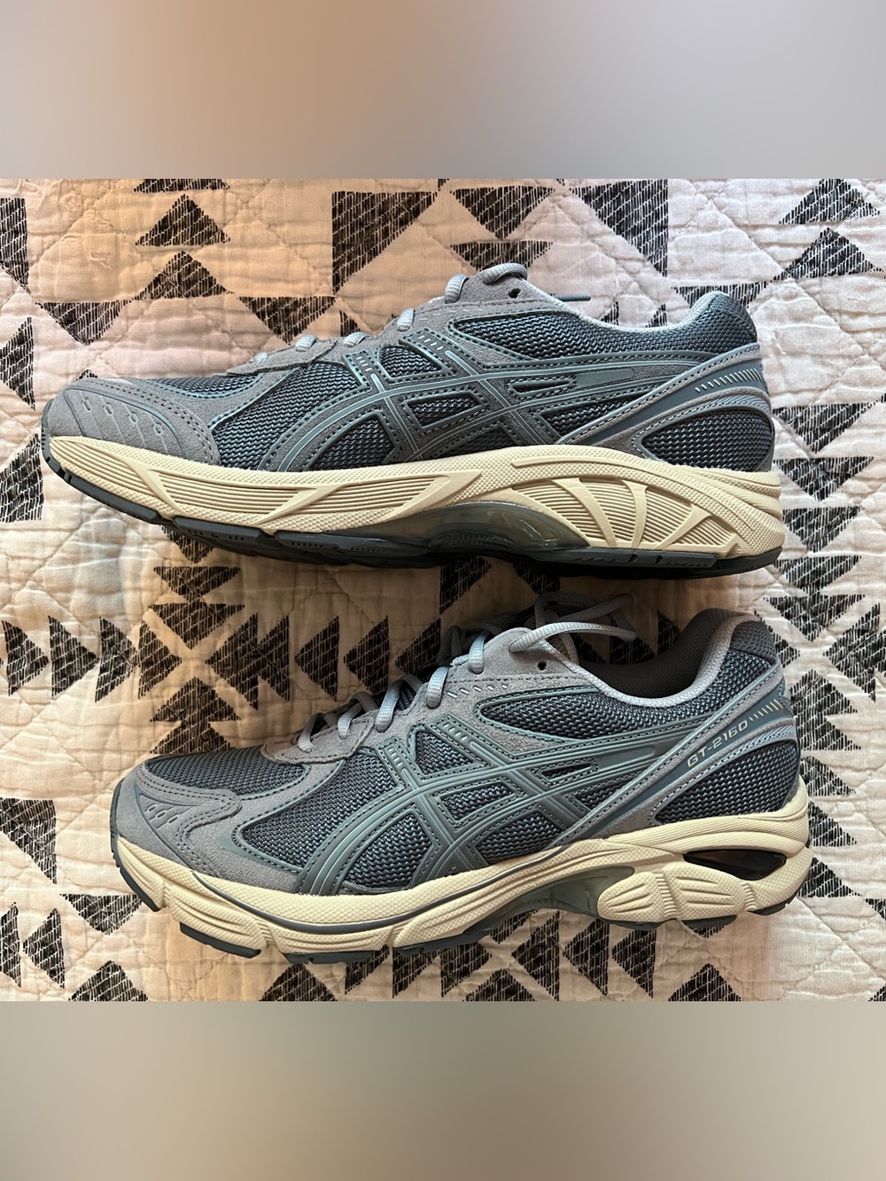 ASICS GT-2160 lifestyle Sneakers, women’s 10.5 men’s 9, new in box - Picture 2 of 6